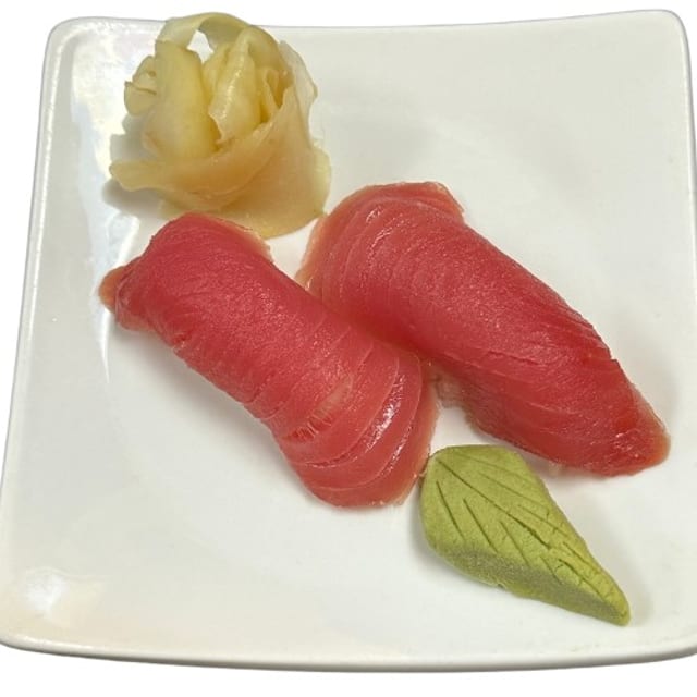 Maguro Nigiri.
